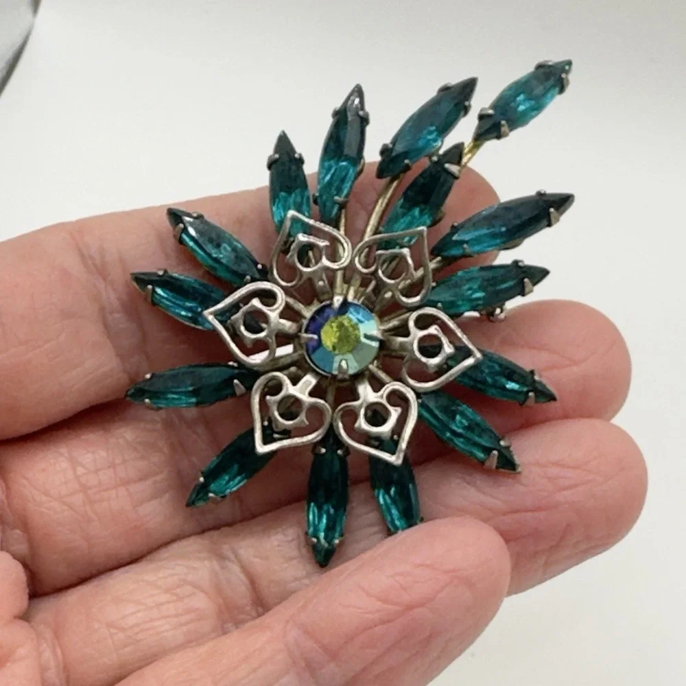 Vintage Brooch Lot 5 Rhinestone Enamel Faux Pearl Sailboat Flower Starburst Pins